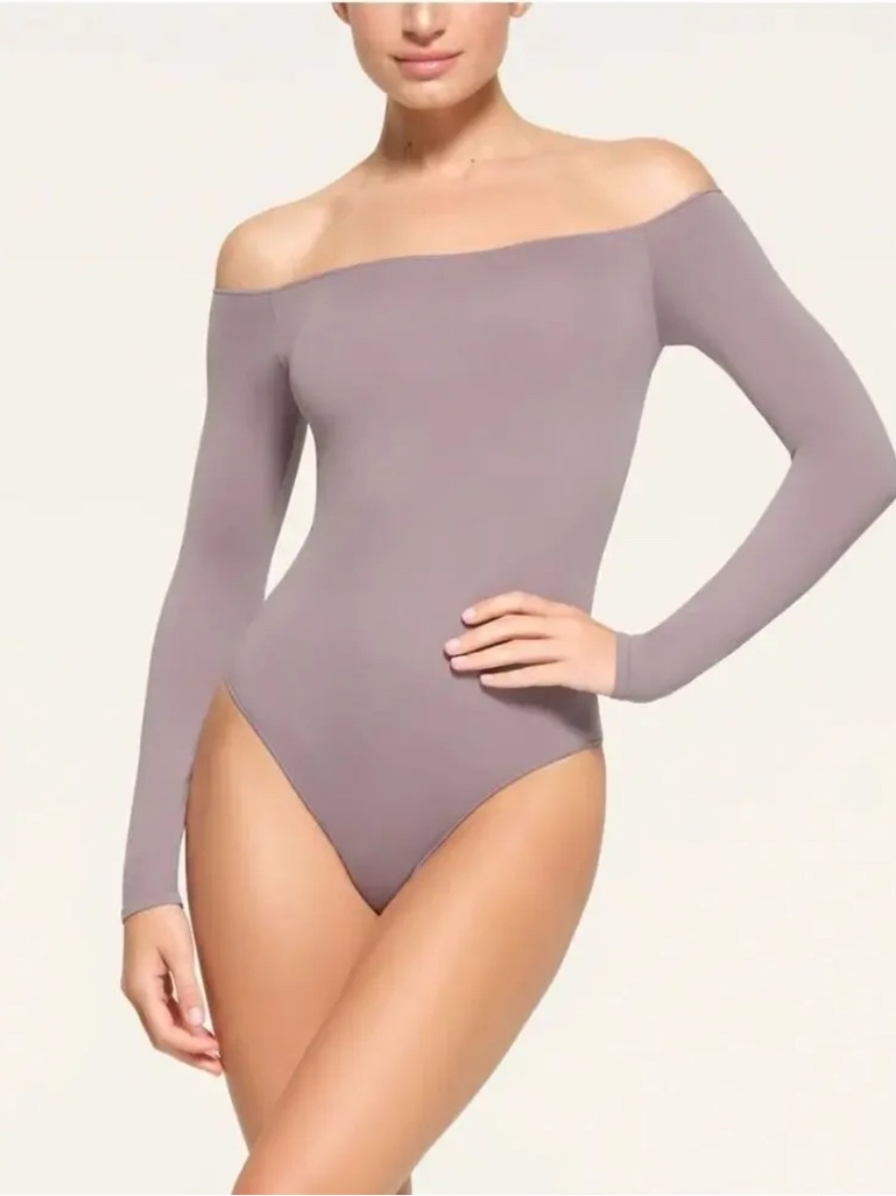 Skims essentials off the shoulder bodysuit sienna size: S/M